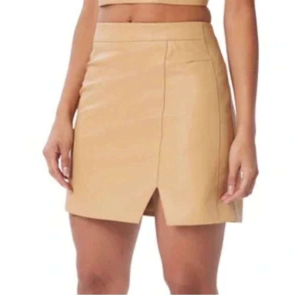 NEW Lita By Ciara Revolve Tan 100% Lamb Leather Mini Skirt in 8 and 10​​​​​​